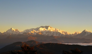 Singalila Top with Phalut Trek